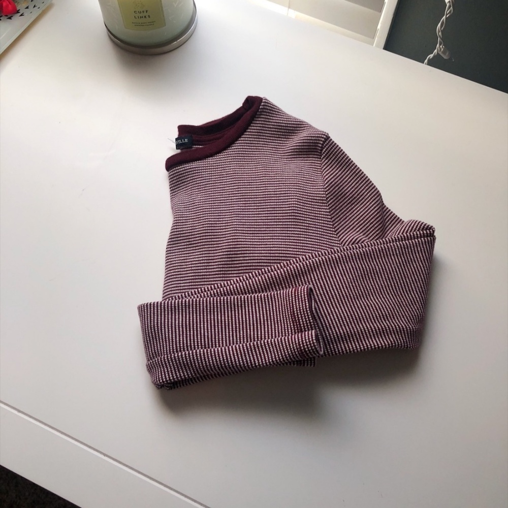 Brandy Melville Santana Top